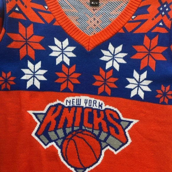 NWT NBA New York Knicks V-Neck Sweater - Picture 4 of 5